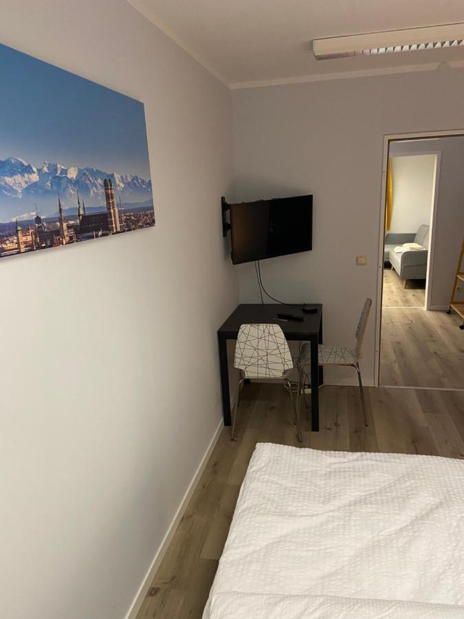 Wohnung Mit Garagenparkplatz An U-Bahnstation Monaco di Baviera Esterno foto