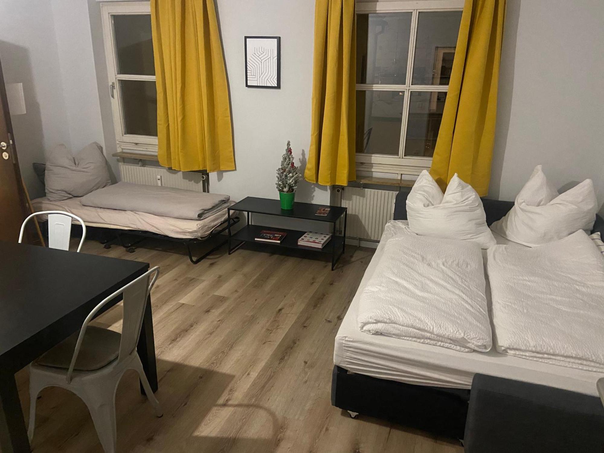 Wohnung Mit Garagenparkplatz An U-Bahnstation Monaco di Baviera Esterno foto