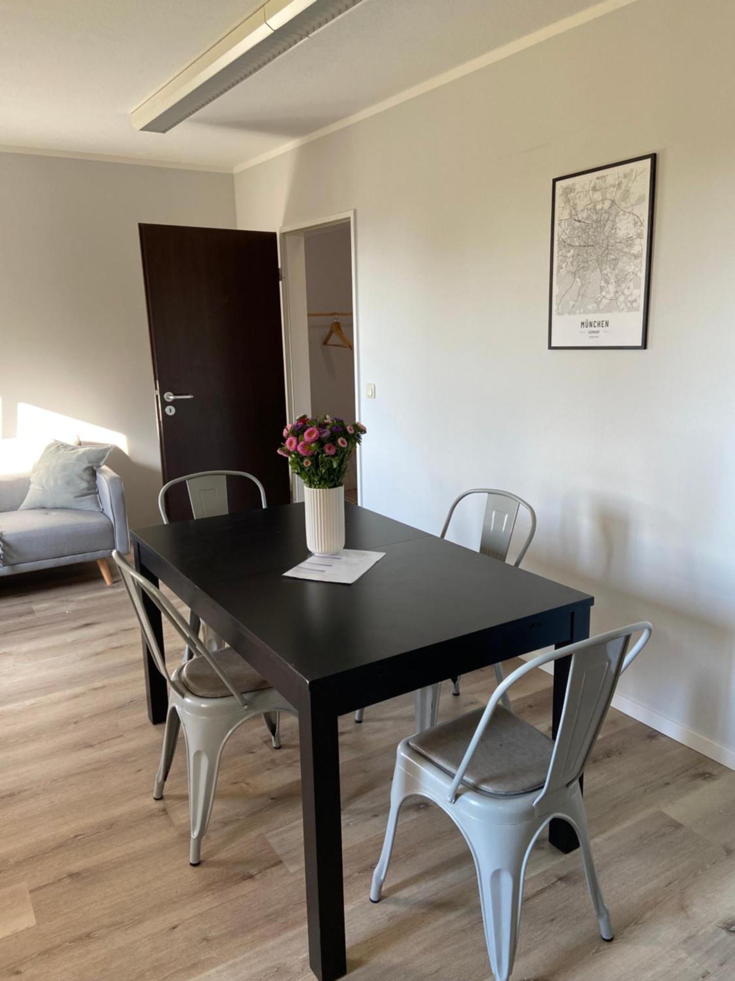 Wohnung Mit Garagenparkplatz An U-Bahnstation Monaco di Baviera Esterno foto